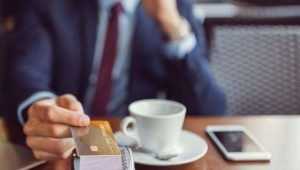 В брянском кафе у посетителя украли телефон и банковскую карту