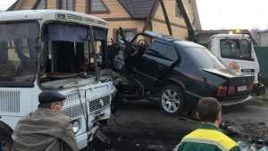 В Почепе в страшном ДТП с автобусом погиб 32-летний водитель BMW