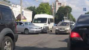 В Брянске в пятницу маршрутки два раза попадали в ДТП