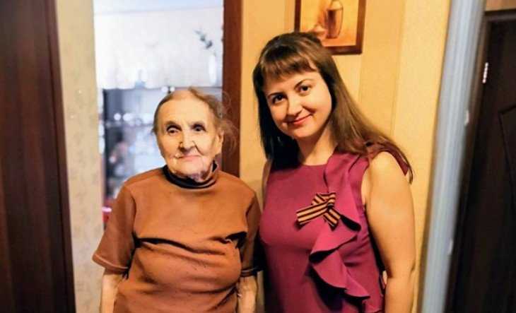 Пережившая войну 97-летняя сотрудница Брянскстата получила поздравления