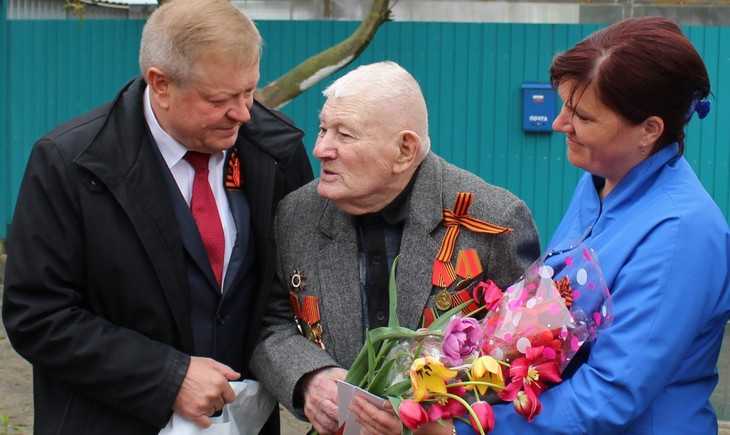 Единственный здравствующий фронтовик из Внуковичей отпраздновал Победу с гостями