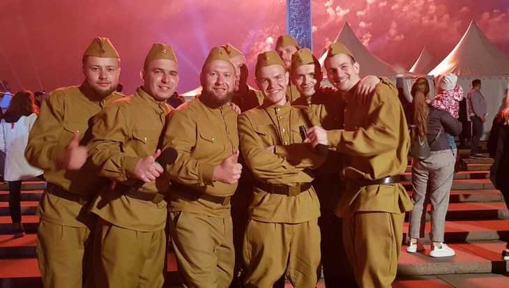 Брянский ансамбль «Бабкины внуки» выступил в Москве на Поклонной горе
