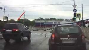 В Брянске водителя Mitsubishi наказали по видео за гонки по встречной полосе