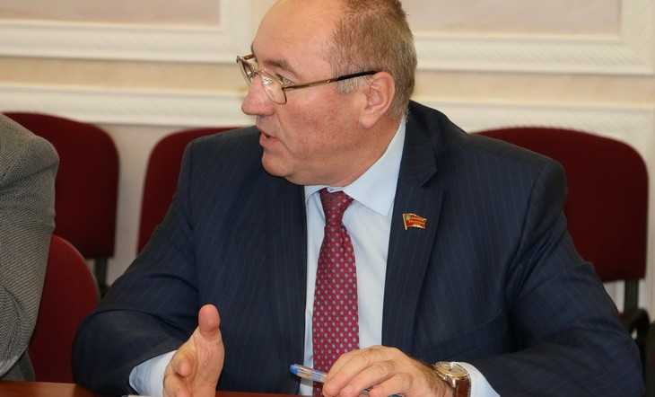 Депутат Брянской думы потерял два миллиарда рублей