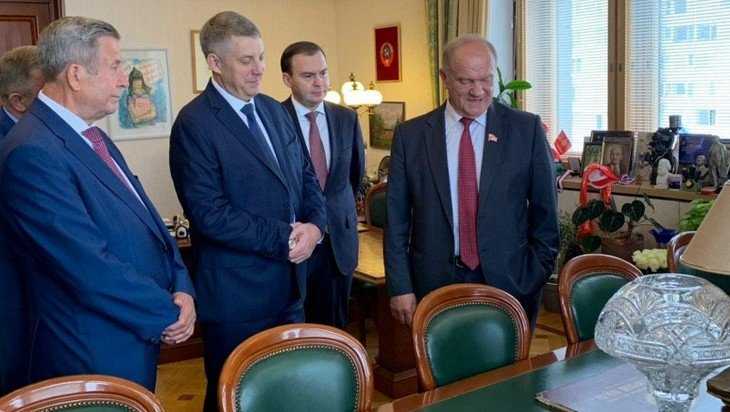 Брянский губернатор поздравил Геннадия Зюганова с 75-летием