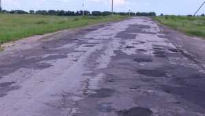 Дорога в Жирятинском районе побила все рекорды по числу заплат