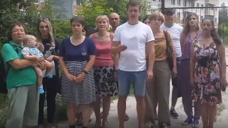 Отчаявшиеся брянские дольщики записали видеообращение к Путину