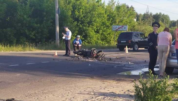 На окраине Брянска разбился мотоциклист