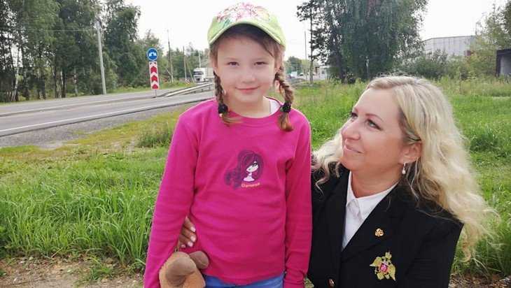 Разлученная с семьей шестилетняя брянская девочка вернулась к матери