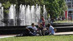 В Брянске фонтан на площади Воинской славы стал музыкальным