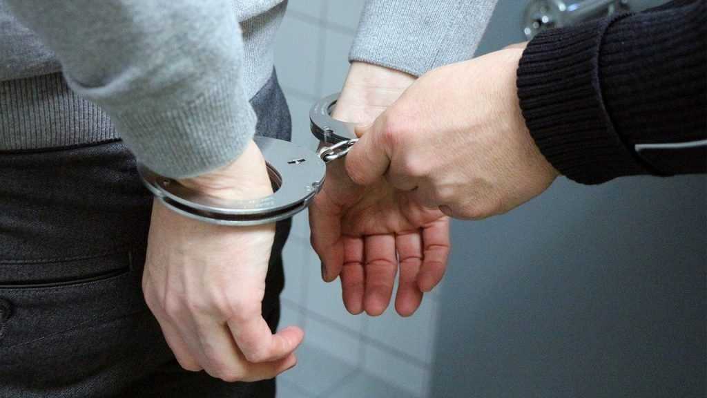 В Брянске армянина и жителей Ивановской области осудят за наркотики