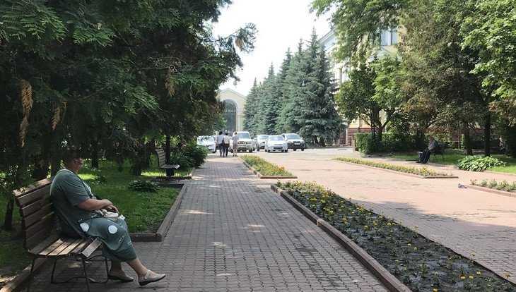 Мэр Брянска предложил запретить парковку возле сквера Карла Маркса