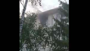 В Брянске на улице Орловской сгорела квартира: есть пострадавший