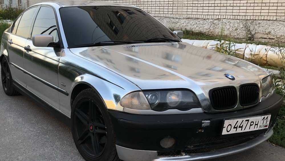 В Брянске появился автомобиль BMW в серебре