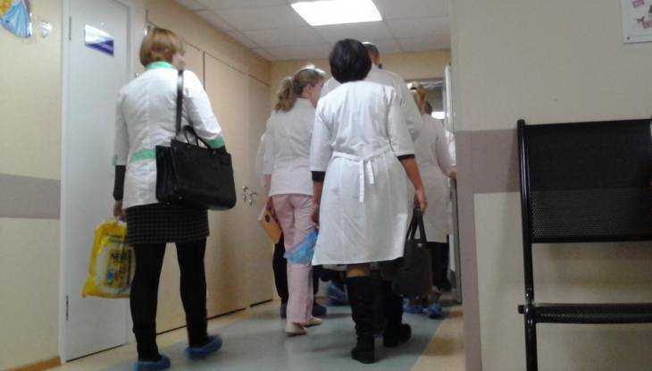 Очереди вынудили беременную женщину пойти в платные клиники Брянска