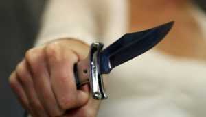 В Брянске суд присяжных признал мужчину виновным в убийстве знакомого 16 ударами ножа