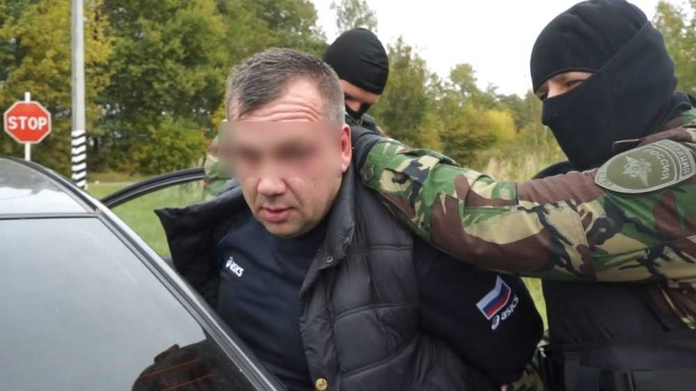 За взятку задержан экс-депутат из Клинцов Александр Толстенок