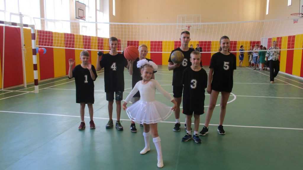 В двух школах Брянской области открылись отремонтированные спортивные залы