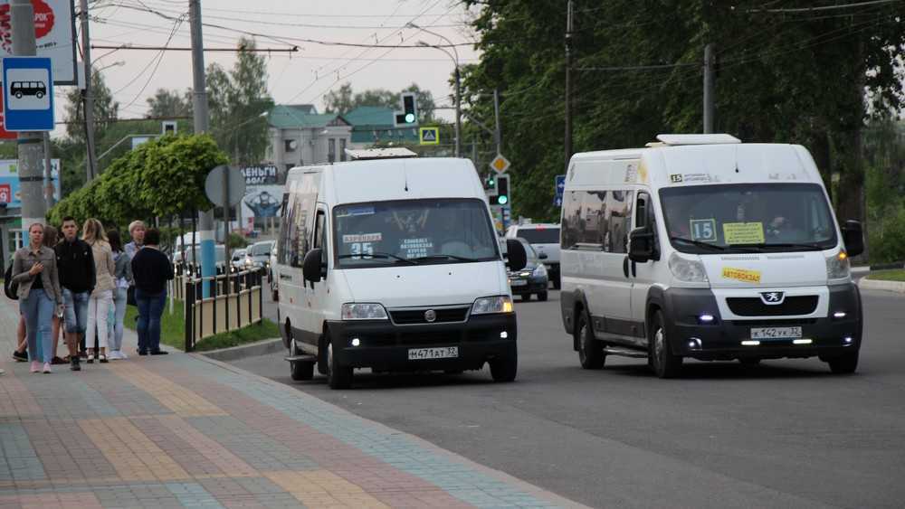 В Брянске пассажиры потребовали пересмотреть автобусные маршруты