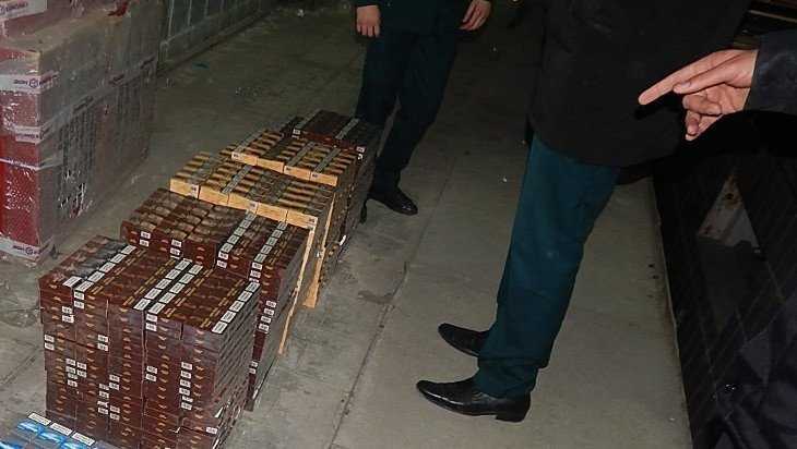 В Трубчевске осудят четверых торговцев контрафактными сигаретами