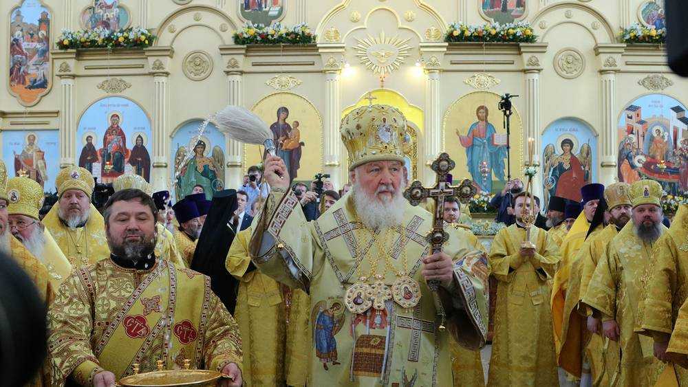 Патриарх Кирилл освятил в Брянске Успенский собор Свенского монастыря