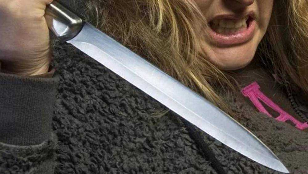 В Брянске ранившая ножом истязавшего её сожителя женщина получила год колонии