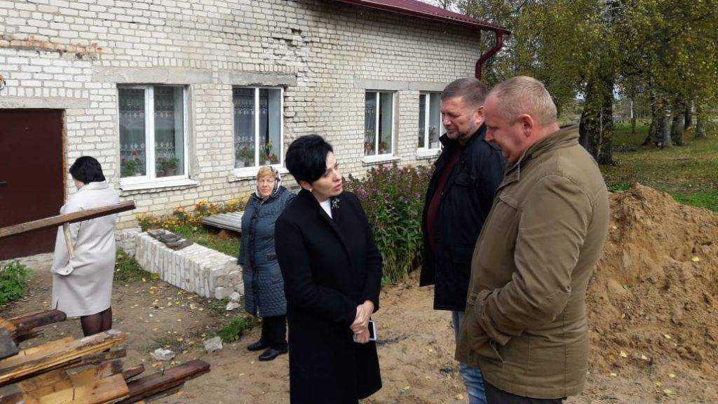 Депутат Миронова оценила ремонт Домов культуры в Клетнянском районе