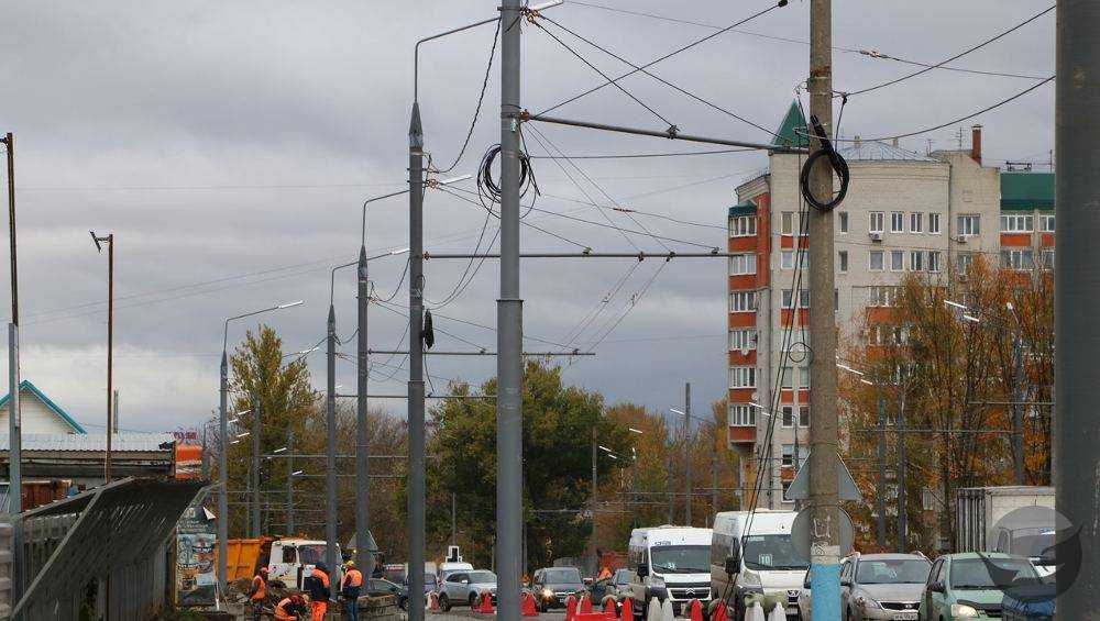 В Брянске в этом году заменят 212 опор контактной троллейбусной сети
