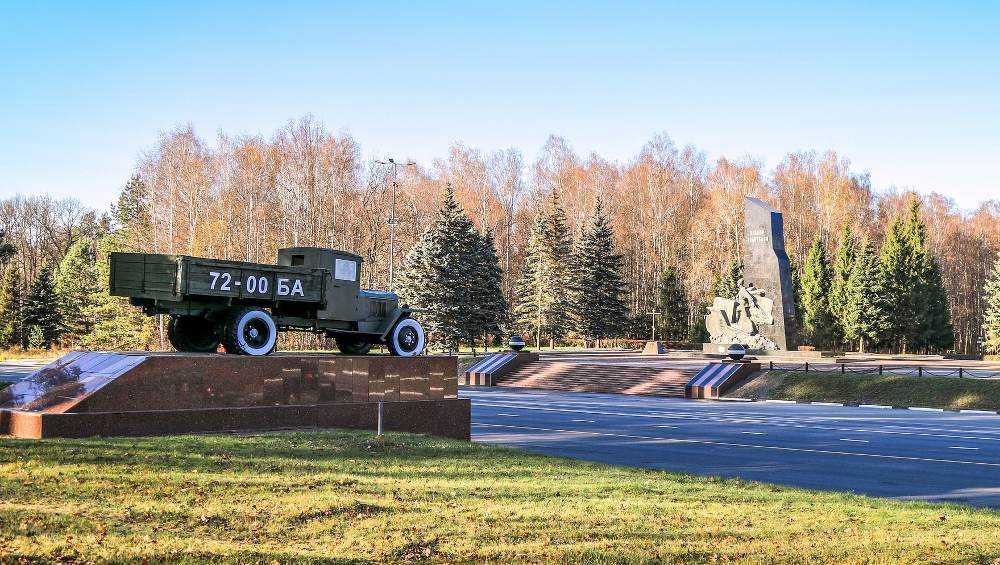 В Брянской области завершен ремонт знаменитого памятника Воинам-водителям