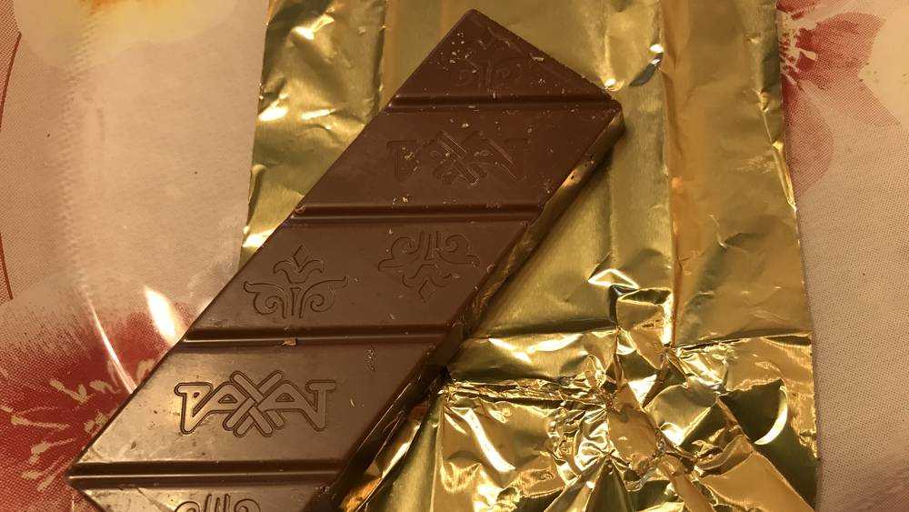 В Брянске трое подростков продали в киоски украденный из магазина шоколад