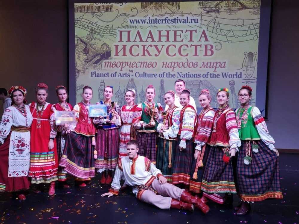 Участники брянской «Калинушки» удивили мастерством зрителей в Сочи и Анапе