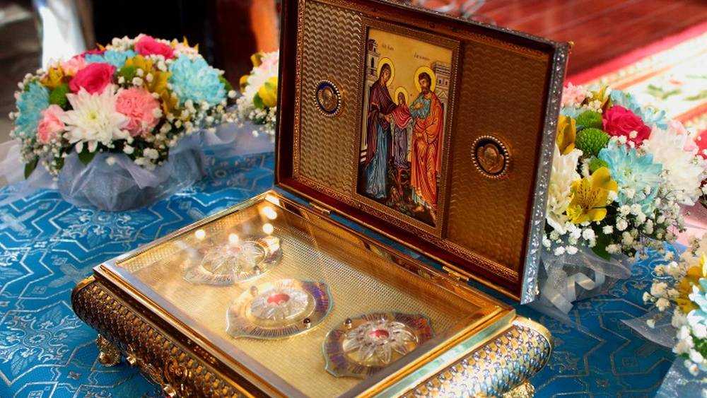 В Брянск доставили ковчег с частью пояса пресвятой Богородицы