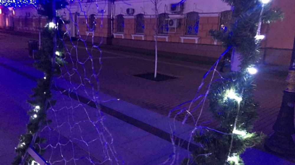 В Брянске вандалы повредили «арку желаний» на бульваре Гагарина