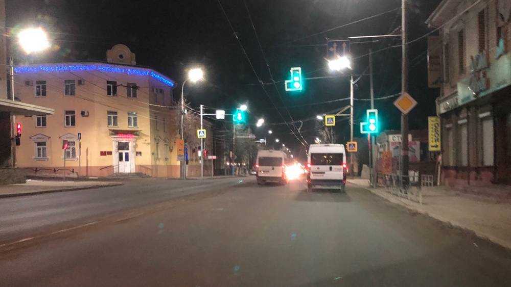 В Брянске из-за пробок отключили новые светофоры на улице Калинина