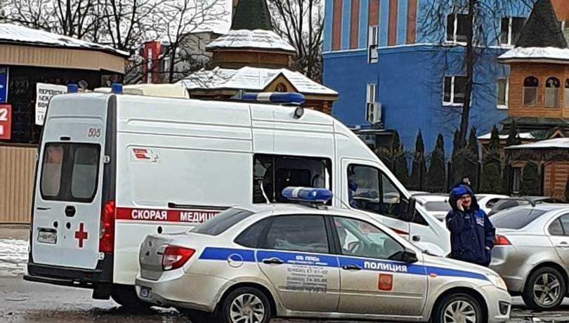 В Брянске разгромил машину скорой помощи буйный пациент