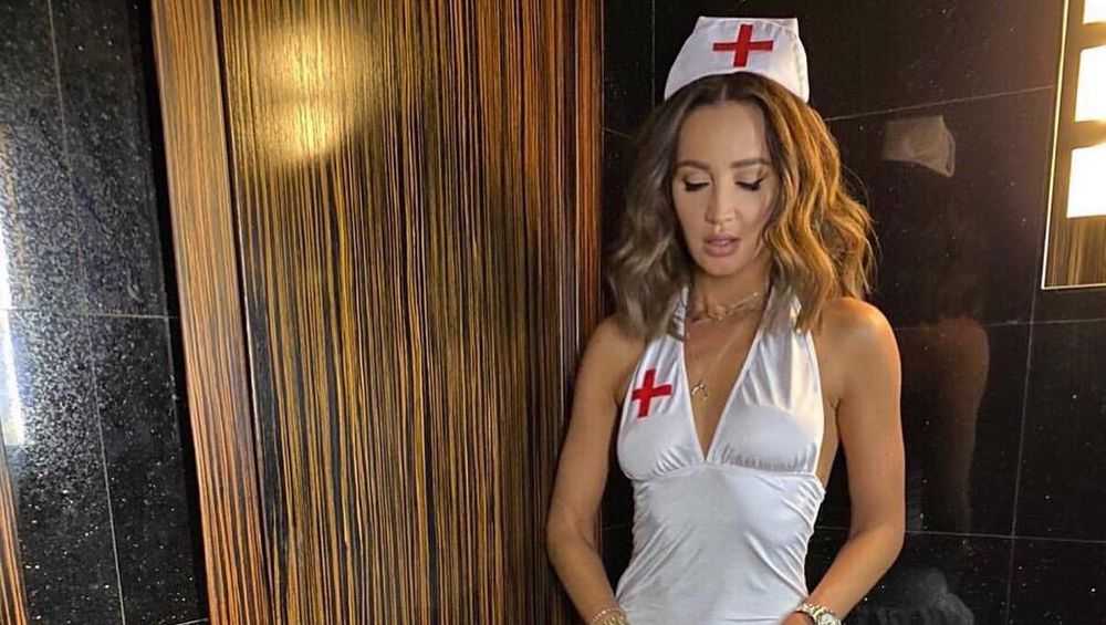 Ольга Бузова перед концертом в Брянске нарядилась медсестрой