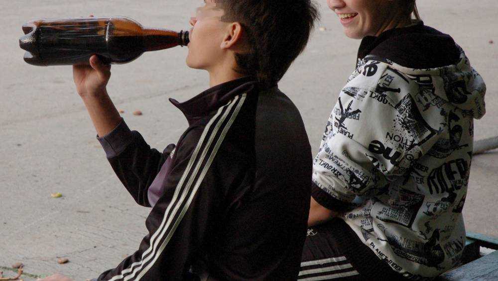 В Брянске задержали 45 пьяных подростков и 58 малолетних курильщиков
