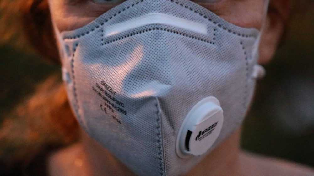 В России создадут систему для контроля за ношением масок