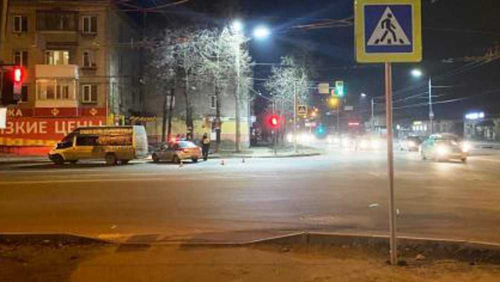 Пенсионерка и 13-летний школьник пострадали на дорогах Брянска