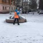 Уборку снега в Брянске провели малыми силами из-за режима самоизоляции