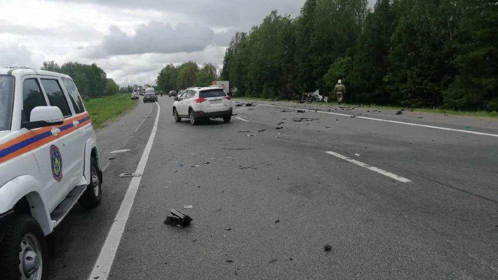 В трагическом ДТП под Почепом погиб 45-летний водитель