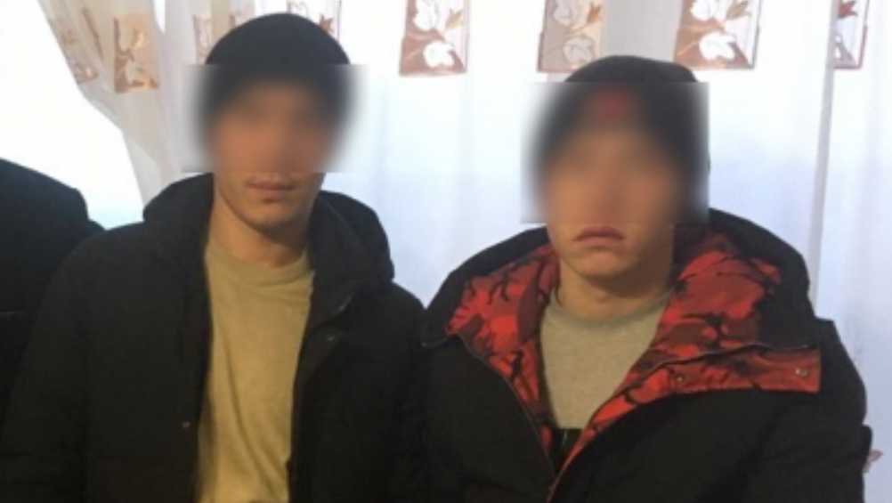 В Брянске юных братьев-узбеков задержали за сбыт наркотиков