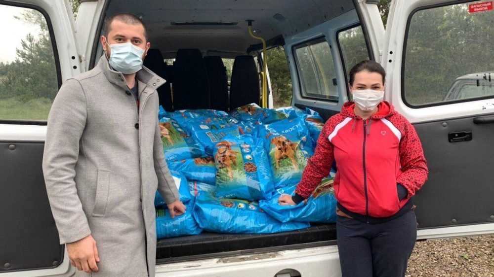 Николай Валуев передал приюту для бездомных животных «Муха» 800 килограммов сухого корма
