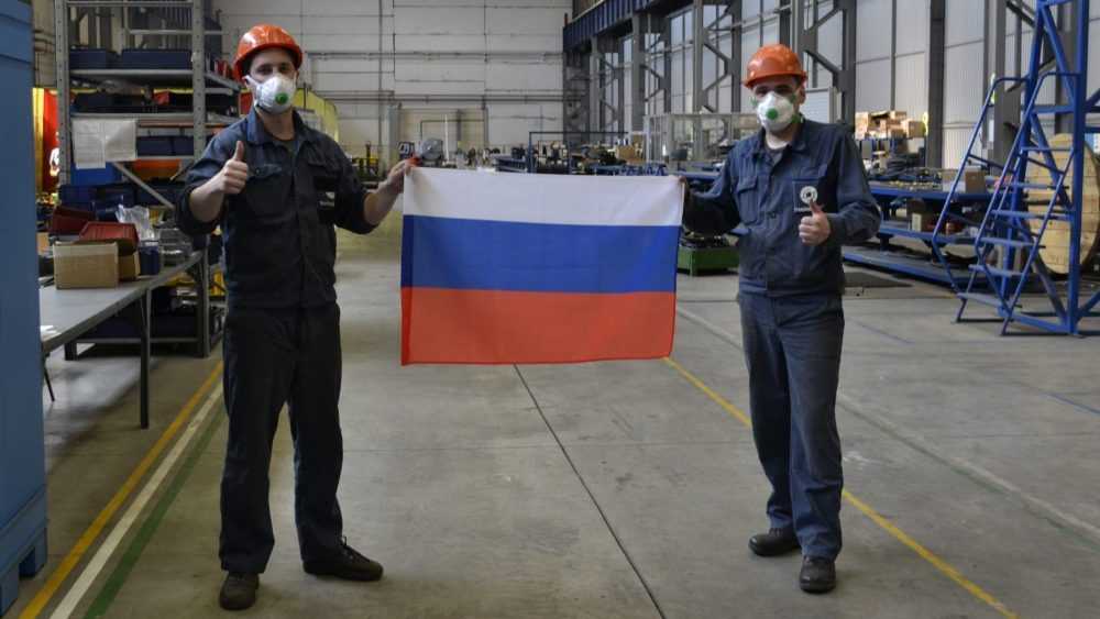 Работники БМЗ присоединились к акции «Флаги России»