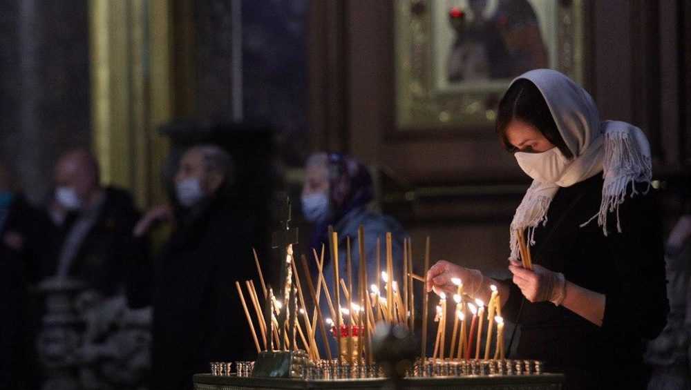 Православные жители Брянской области начали отмечать Вселенскую родительскую субботу
