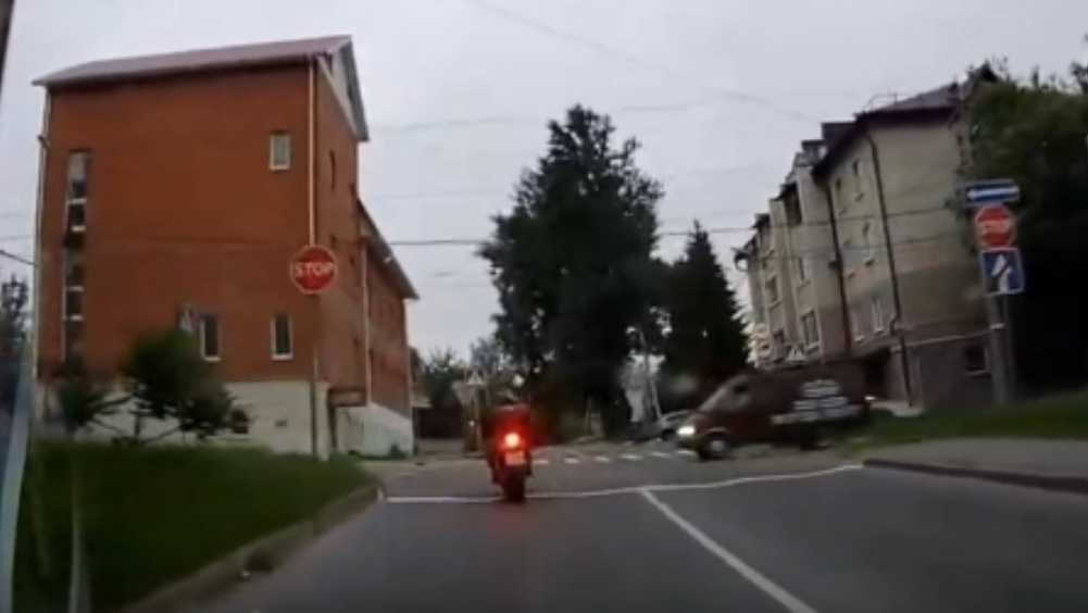 В Брянске мотоциклиста-нарушителя оштрафовали на 500 рублей
