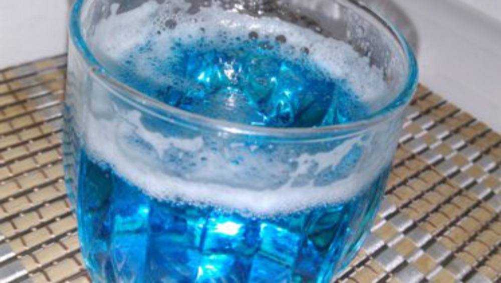Брянский завод оштрафовали за краситель в пиве «Голубая лагуна»