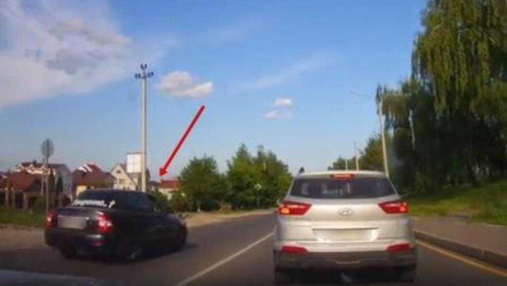 В Брянске водителя Lada наказали по видео за гонки по встречной полосе