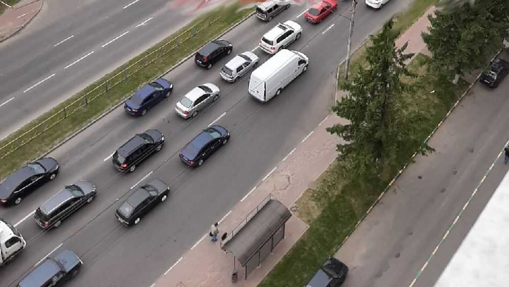 В Брянске две аварии вызвали пробку на проспекте Станке Димитрова