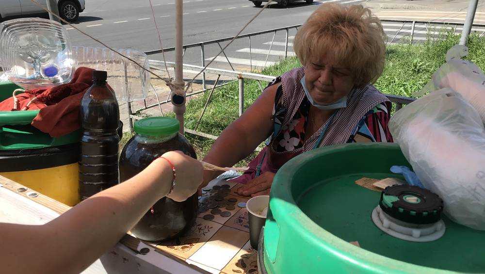 В Брянске закроют 19 ларьков и лотков по продаже кваса и мороженого